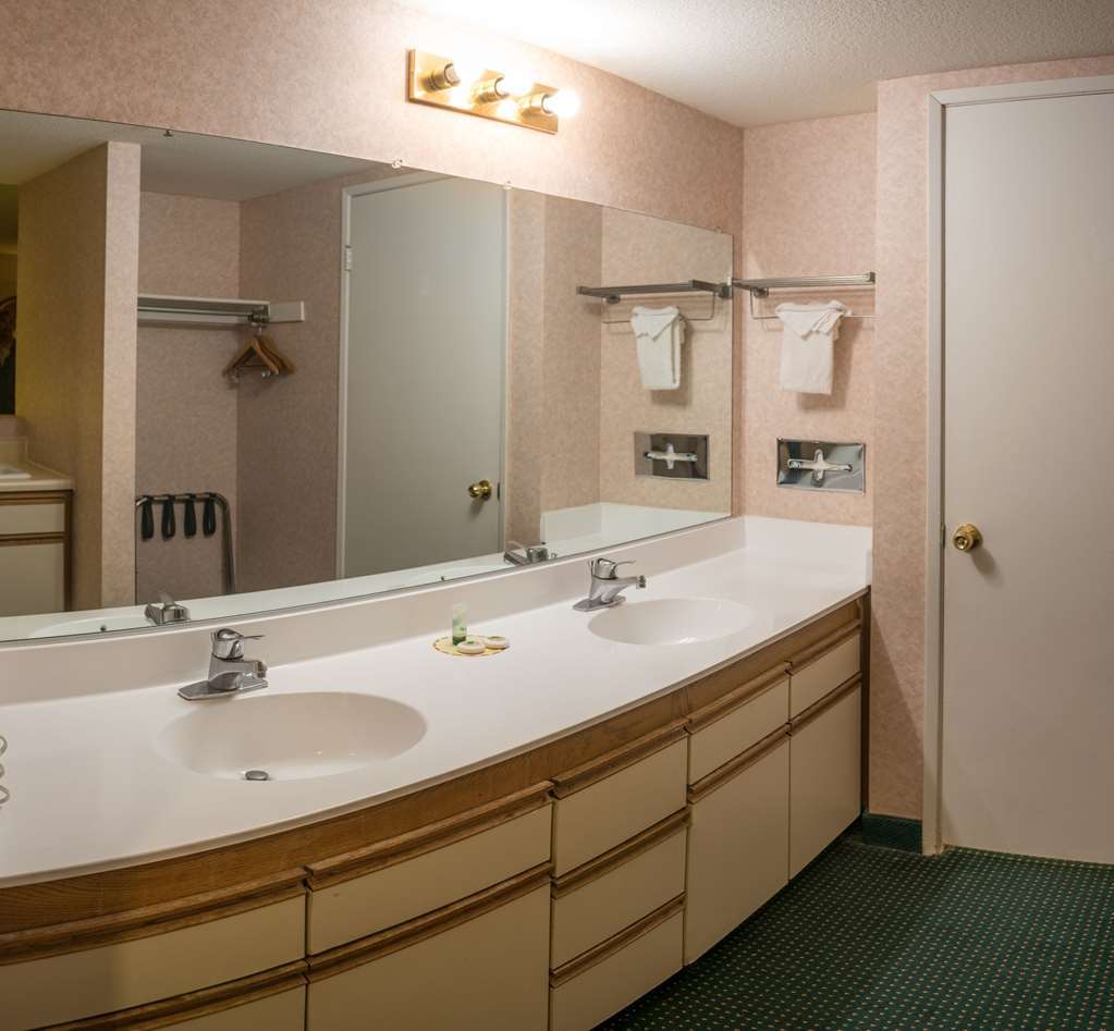 San Bernardino Inn & Suites Habitación foto