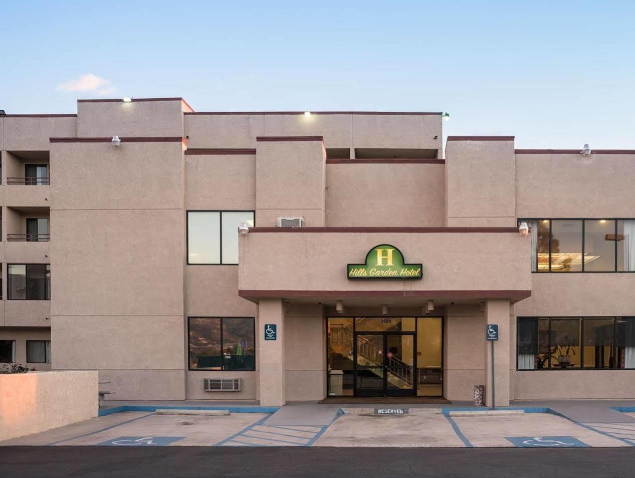 San Bernardino Inn & Suites Exterior foto